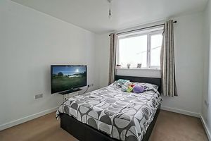 Bedroom- click for photo gallery